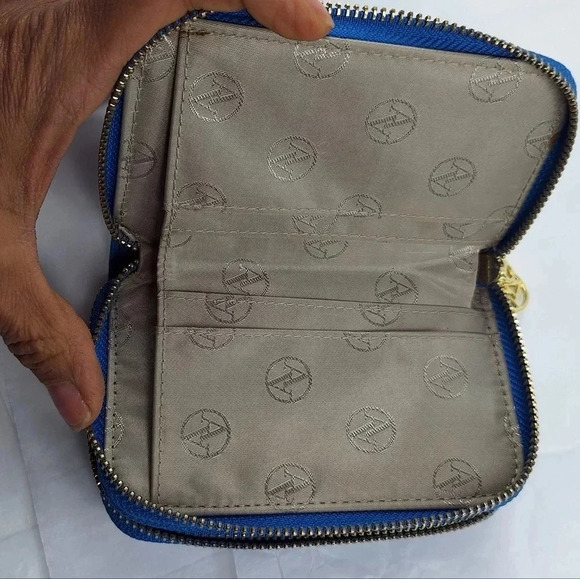 Adrienne Vittadini Bifold Blue Patent Leather with Gold Colored Zippers Wallet - Picture 10 of 14